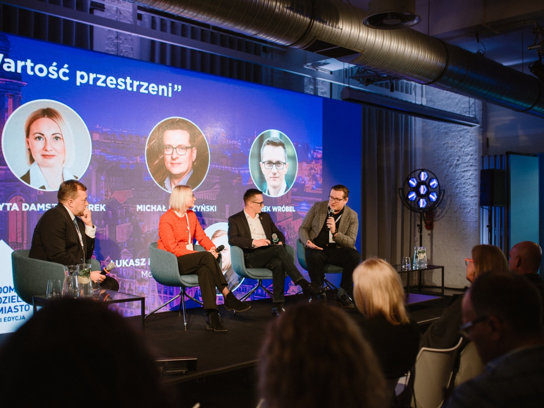 Konferencja Dom.Dzielnica. Miasto.